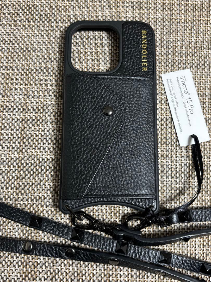 ☆新品☆BANDOLIER iPhone 15 Pro ケース - メルカリ