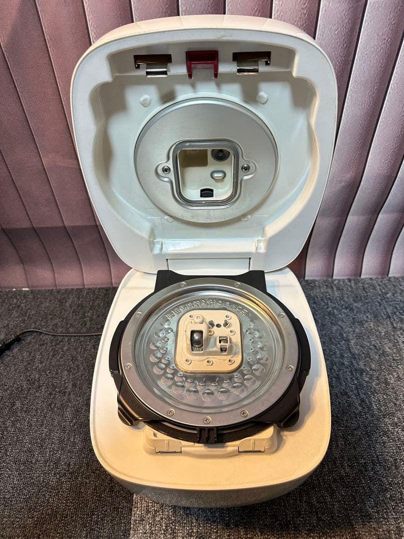 タイガー圧力炊飯ジャーJPB-H 1.0L 2014年製