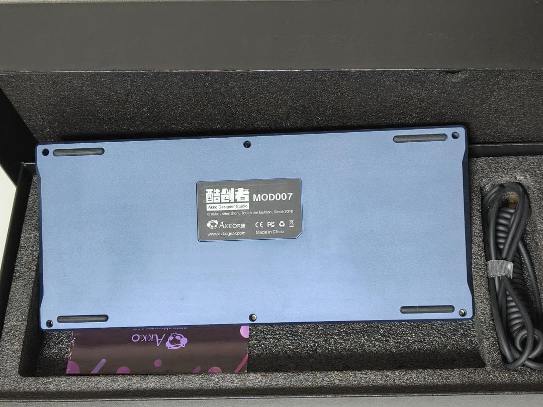 AKKO MOD007V1 メカニカルキーボード PBTキーキャップセット付き