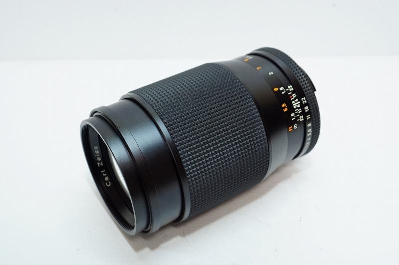 【銘玉/カールツァイス】 CONTAX Sonnar 135mm F2.8 Contax Carl Zeiss Sonnar 135mm F2.8 lens MF. (Contax / Yashica