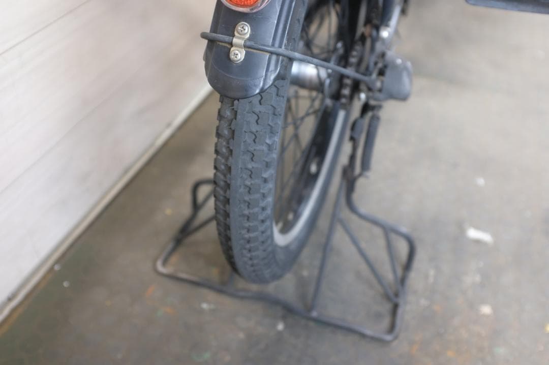 良品　新基準パナギュットアニーズ20インチ　3段　6.6Ah（5点灯）充電器あり