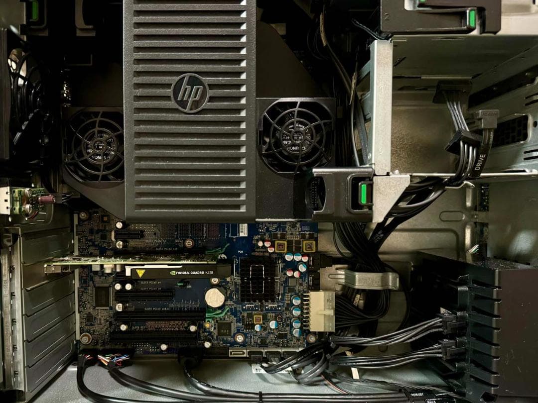 HP Z440 E5-1603v3 2.8GHz 32GB 2TB HDD搭載！