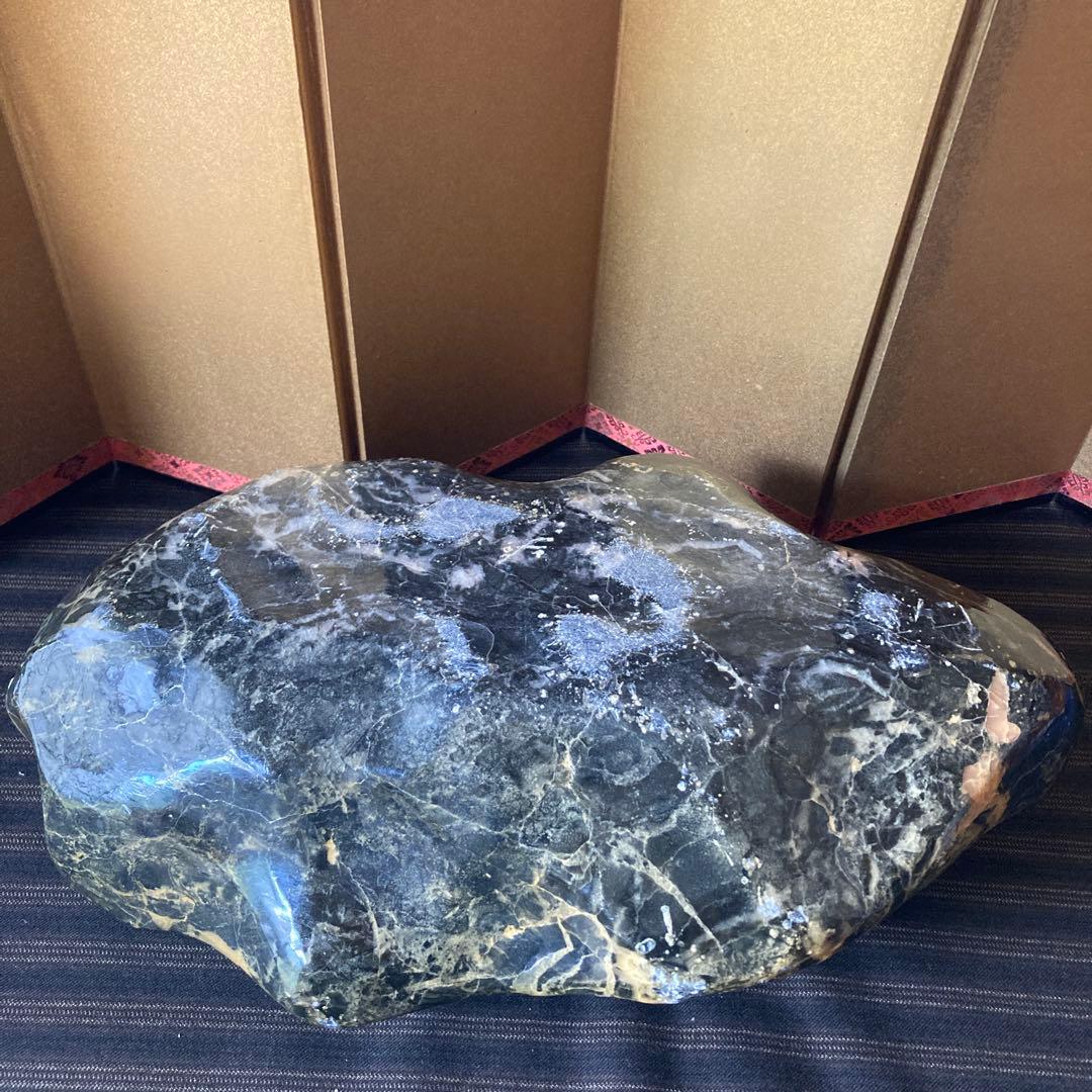 趣ある溜まり石　鑑賞石　水石　9.6kg