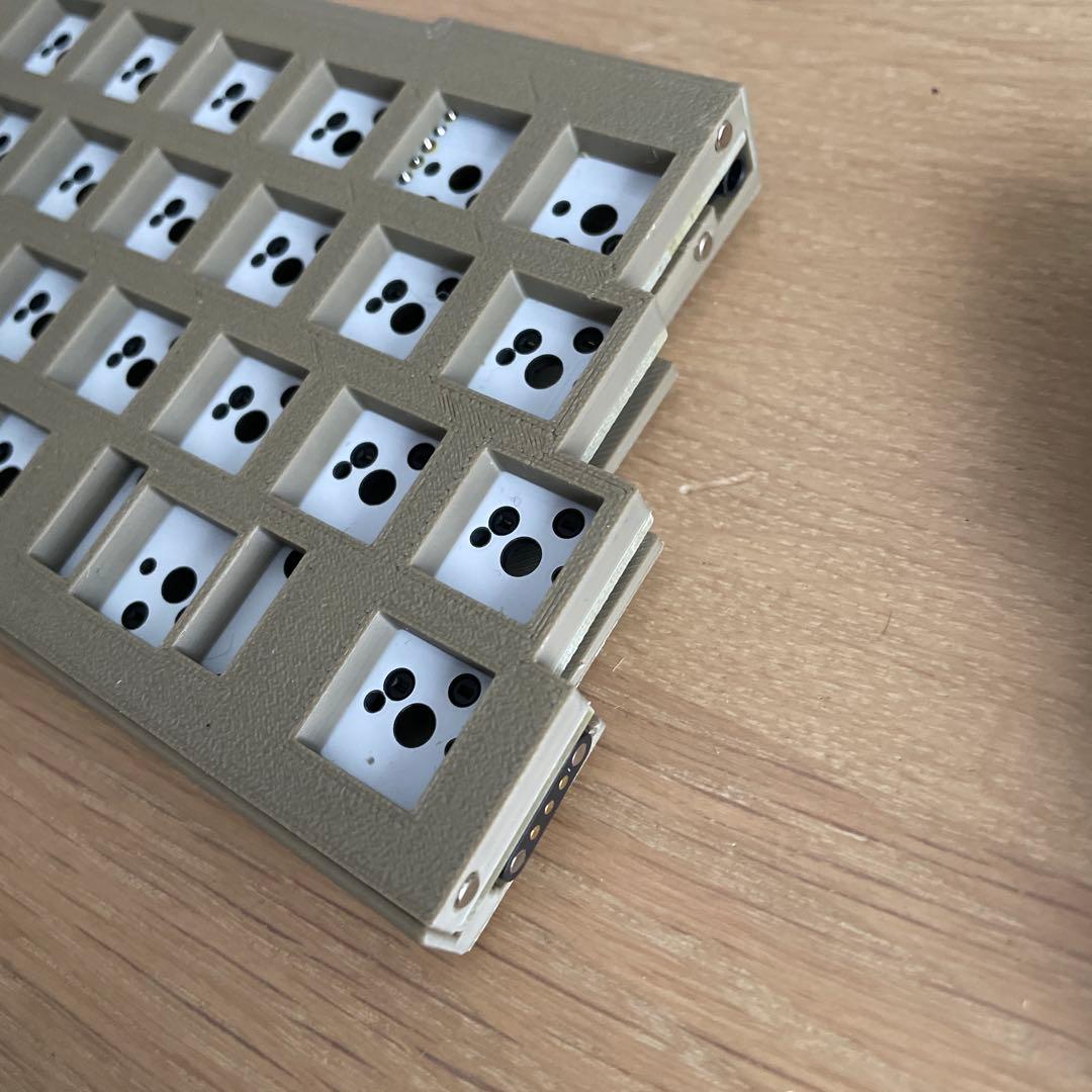 ぼ*ん様 (値下げ)maglit40 自作分割キーボード 3Dプリントケース付き