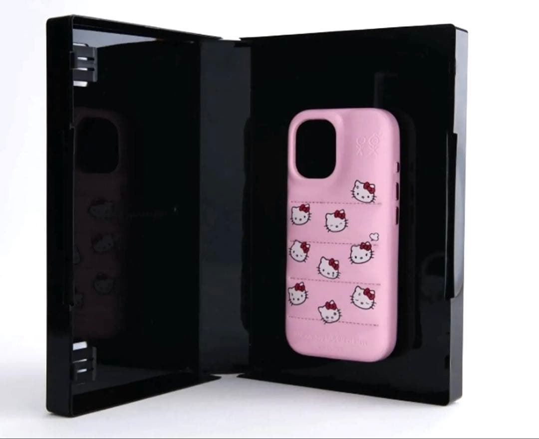 UrbanSophistication iPhone17proケースハローキティ - メルカリ