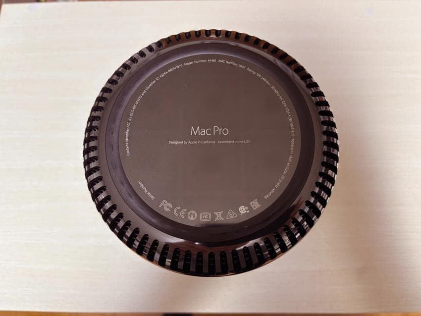 Mac Pro(Late 2013)　 3.5GHz・32GB・500GB