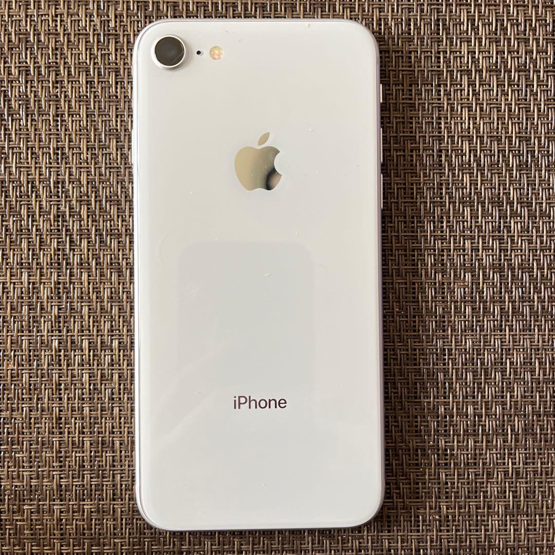 Apple iPhone 8 ホワイト 本体 - メルカリ