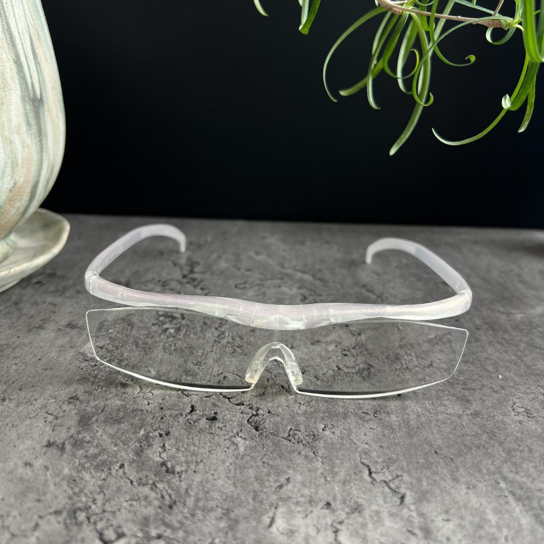 ハズキルーペ ブラックラメ・ラメホワイト 2点セット 1.6倍 - メルカリ