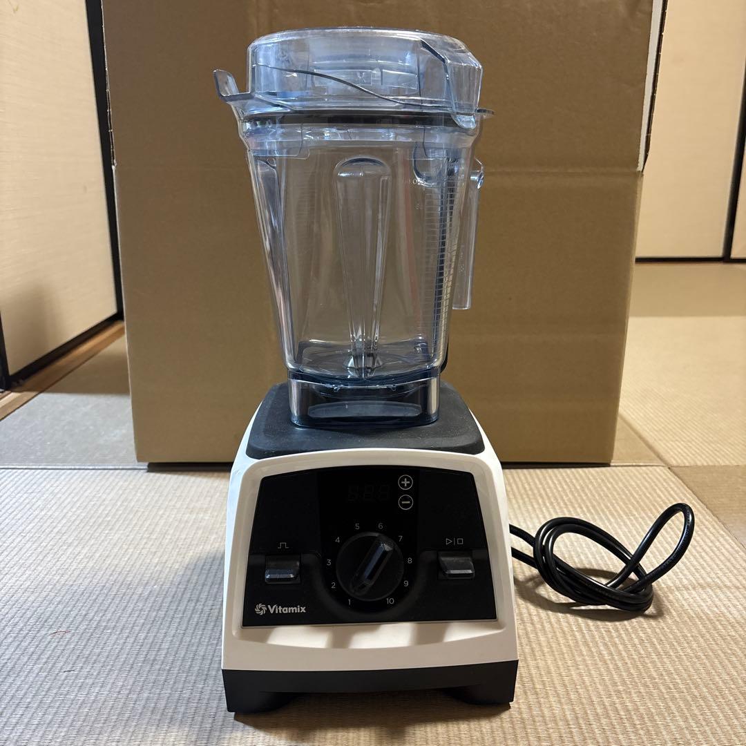 Vitamix 高級モデル　ミキサー V1200i ホワイト Amazon | 【公式】Vitamix V1200i ホワイト ミキサー 限定特典付き 1台