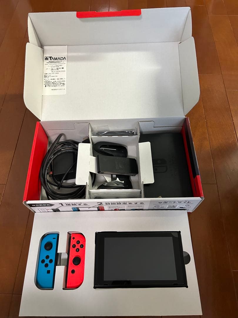 Nintendo Switch 本体 付属品完備+ microSDカード 株式会社 HORI | microSDカード for Nintendo Switch 64GB