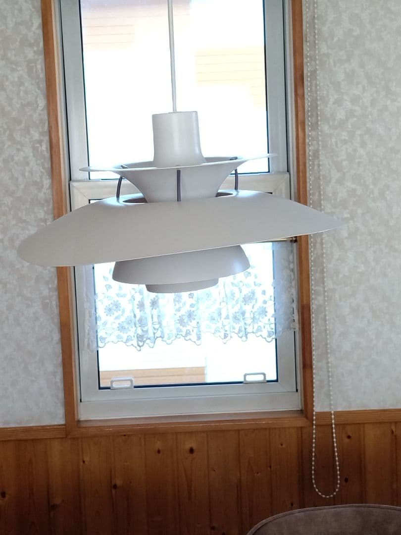 正規品　　ルイスポールセンペンダントライト　Ph5 PH 5 モノクローム・オイスター ペンダントライト Louis Poulsen