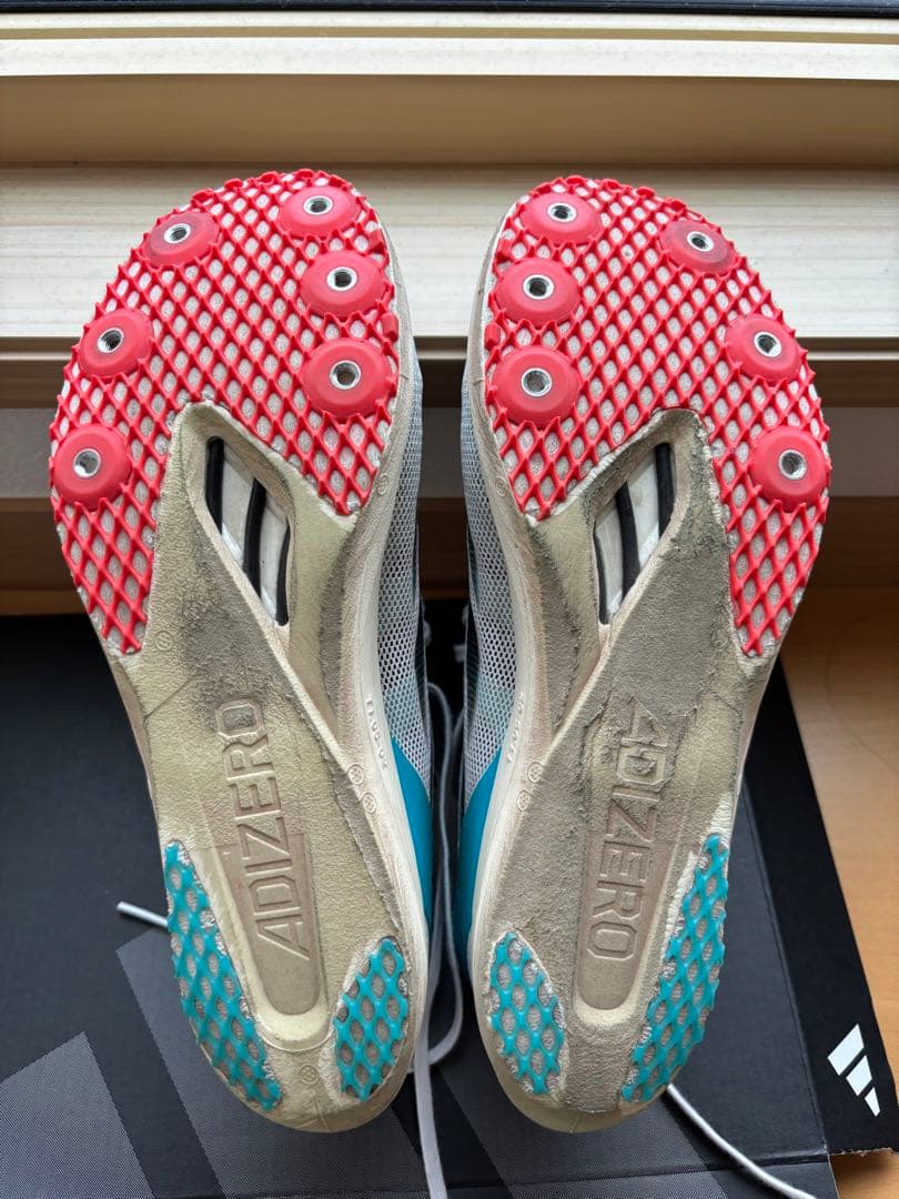 アディゼロ アバンチ TYO 25㎝ - メルカリ