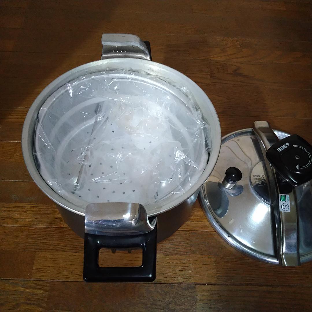 SEB セブ アルミ 両手 圧力鍋 フランス製 6L - メルカリ