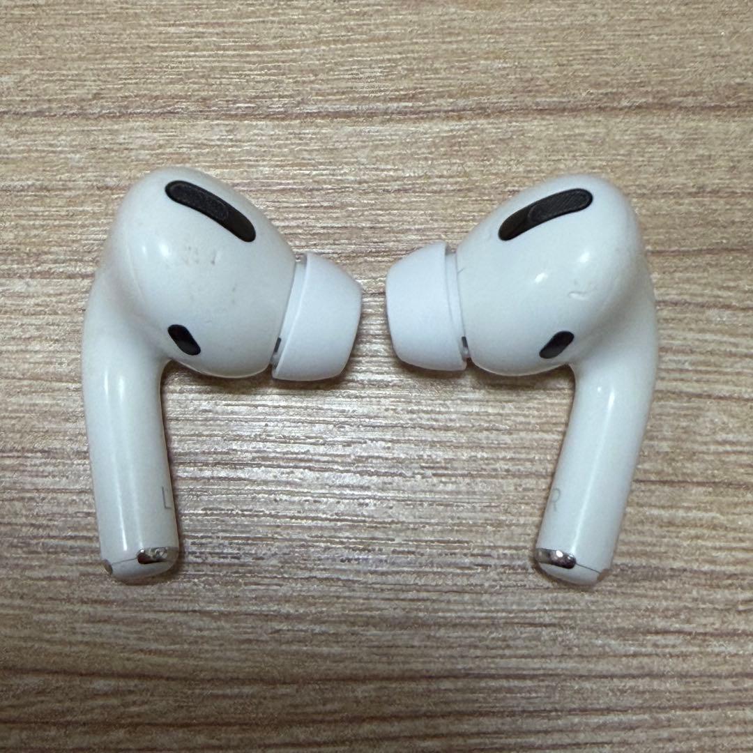 美品】Apple AirPods Pro 第1世代 箱・ケーブル付 - メルカリ