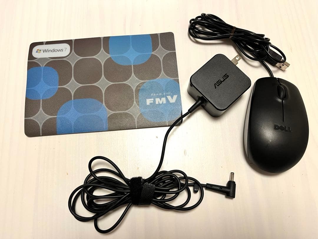 美品】ノートパソコンASUS マウスパッド他付属品5点セット／初期化済