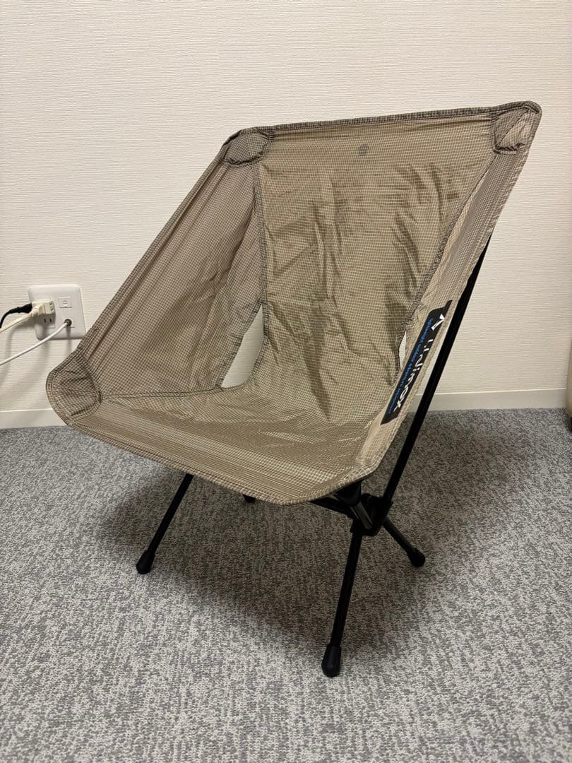 【廃盤】ヘリノックス チェアゼロ　サンドカラー Chair Zero High-back - Sand – Helinox Japan