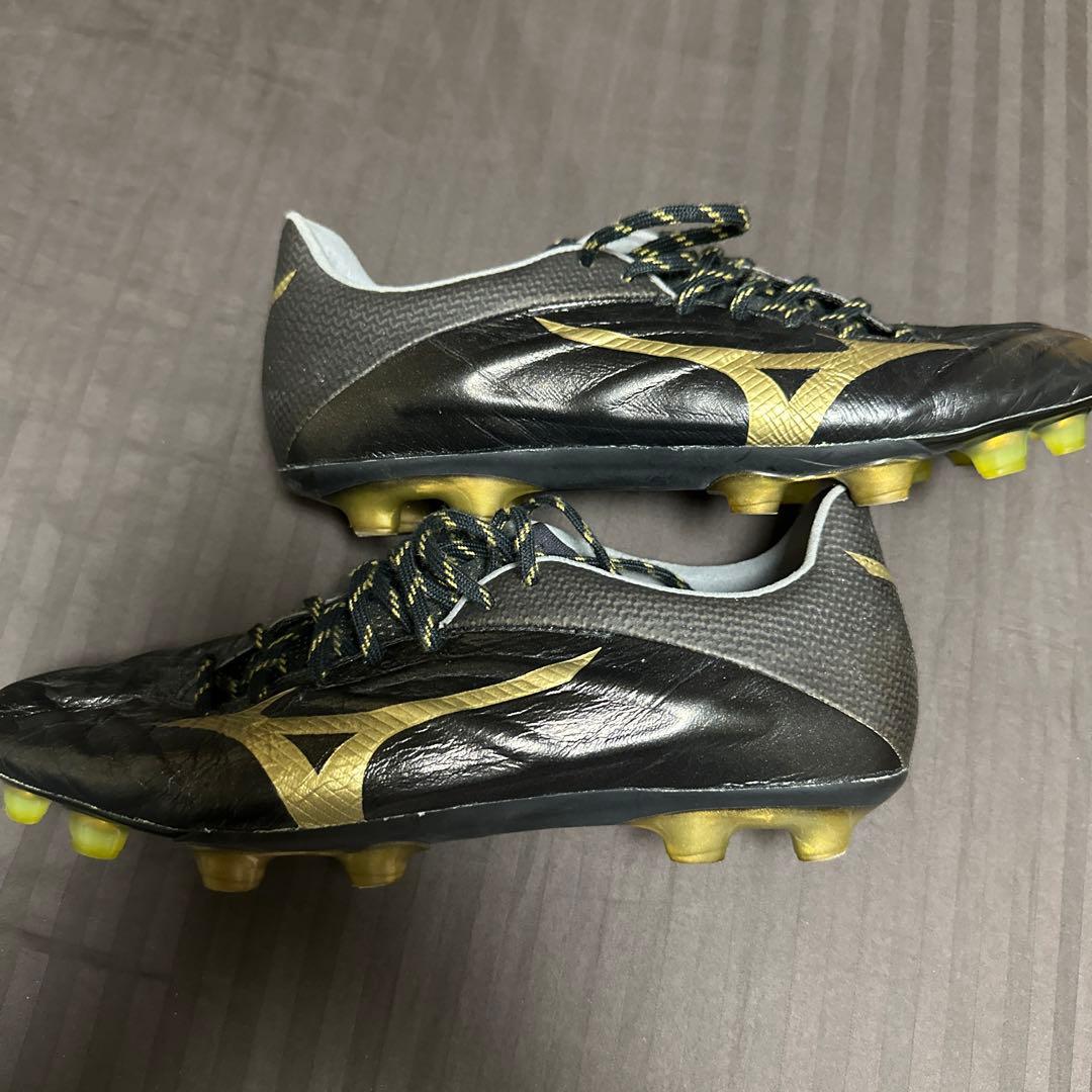 本田圭佑 実使用スパイク 日本代表 ACミラン 10番 本物 MIZUNO - メルカリ