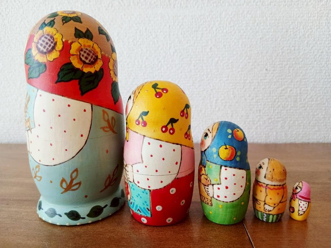 LYH156】北欧ロシア雑貨 リューバ作のマトリョーシカ ひまわり - メルカリ