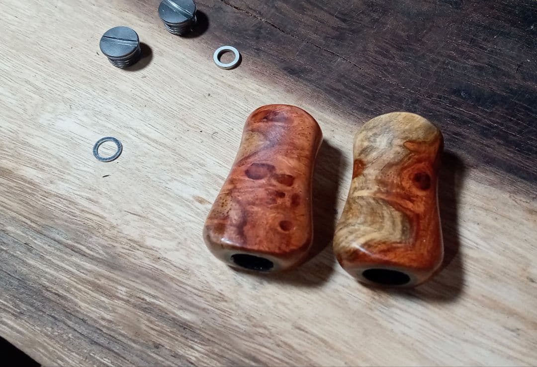 花梨ノブ 紅白 シマノ ダイワ リールノブ ハンドルノブ ダブル ベイト