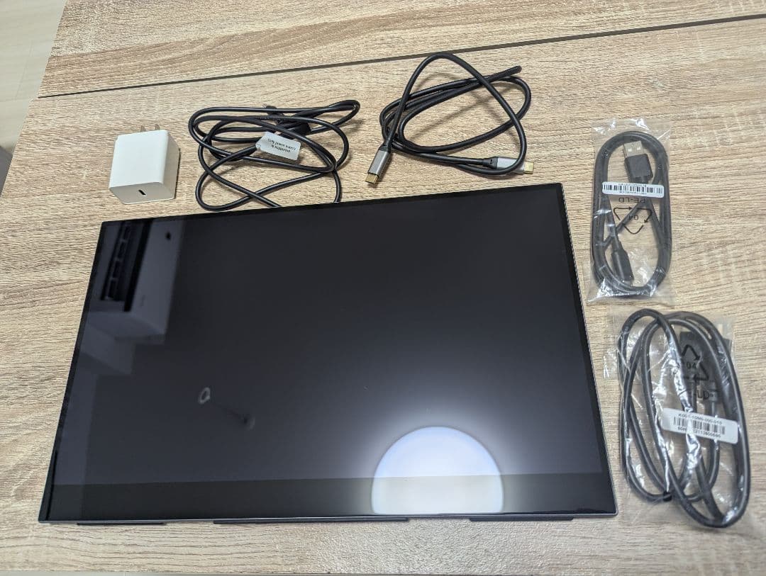 Sculptor 15.6インチ 4K モバイルモニター M156LRU 51bDxxoPbpL.jpg