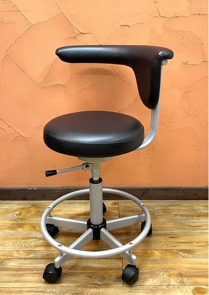 東洋工芸 回転チェア CM117 メディカル／ワークチェア 昇降式 店頭お渡し可 楽天市場】【代金引換不可】東洋工芸 デンタルチェア CM-117