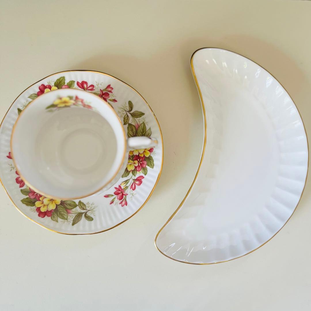 ロイヤルウースター 白磁金彩クレセント ハーフムーンプレート6枚