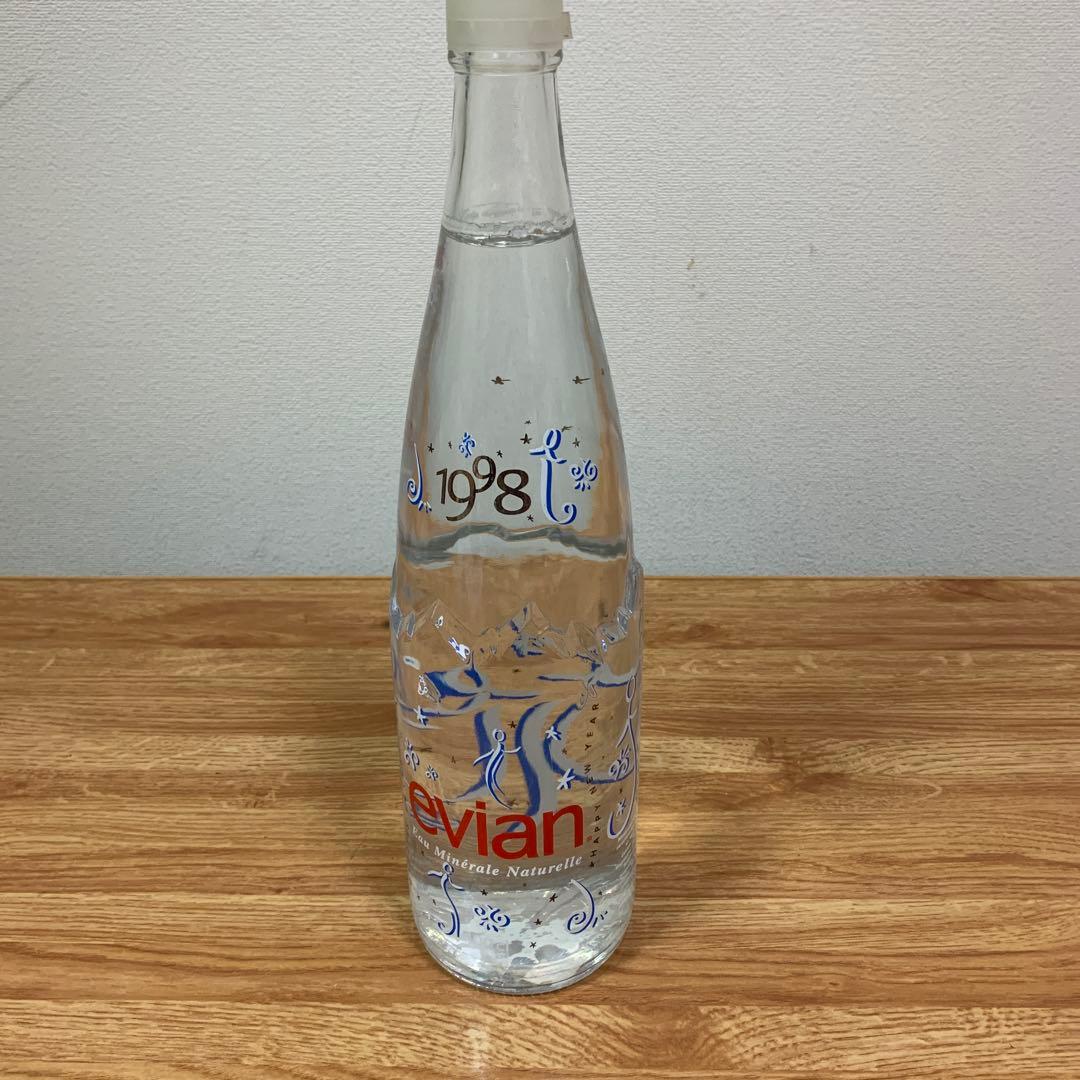 エビアン イヤーボトル 1995-1998年セット