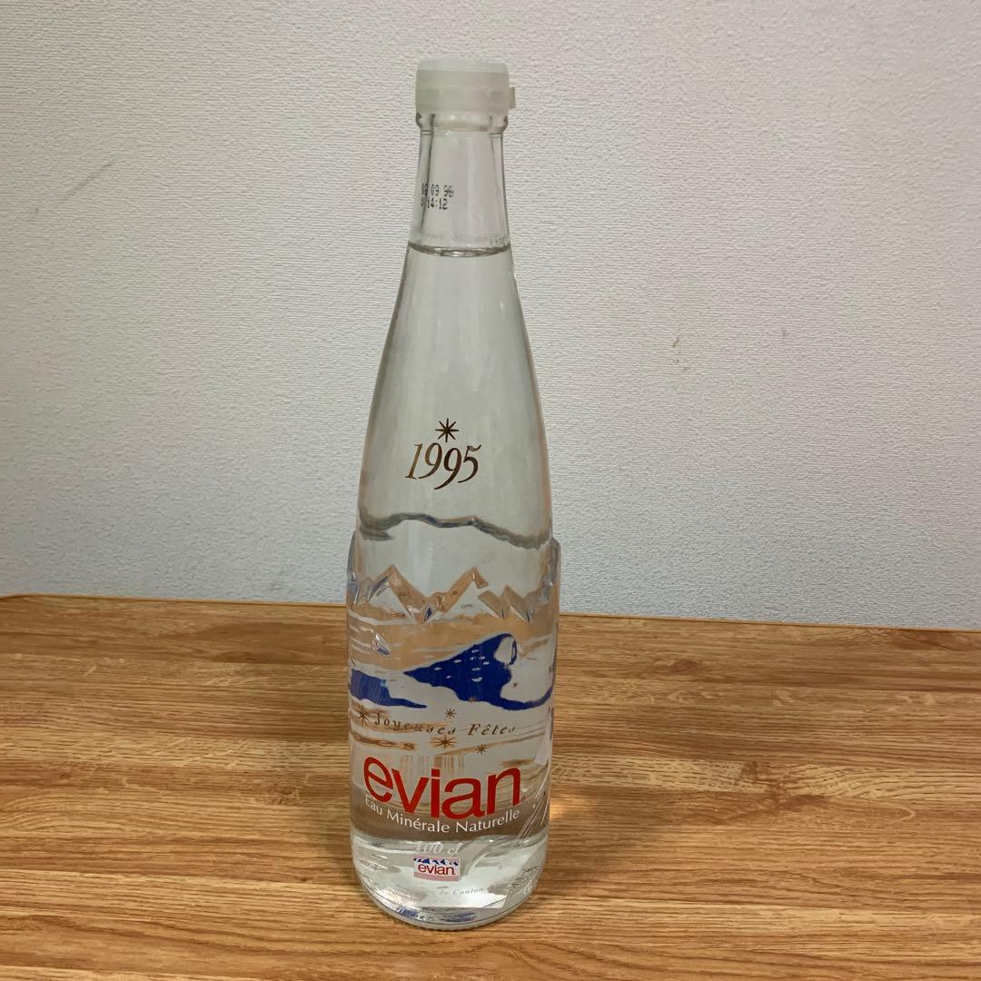 エビアン イヤーボトル 1995-1998年セット