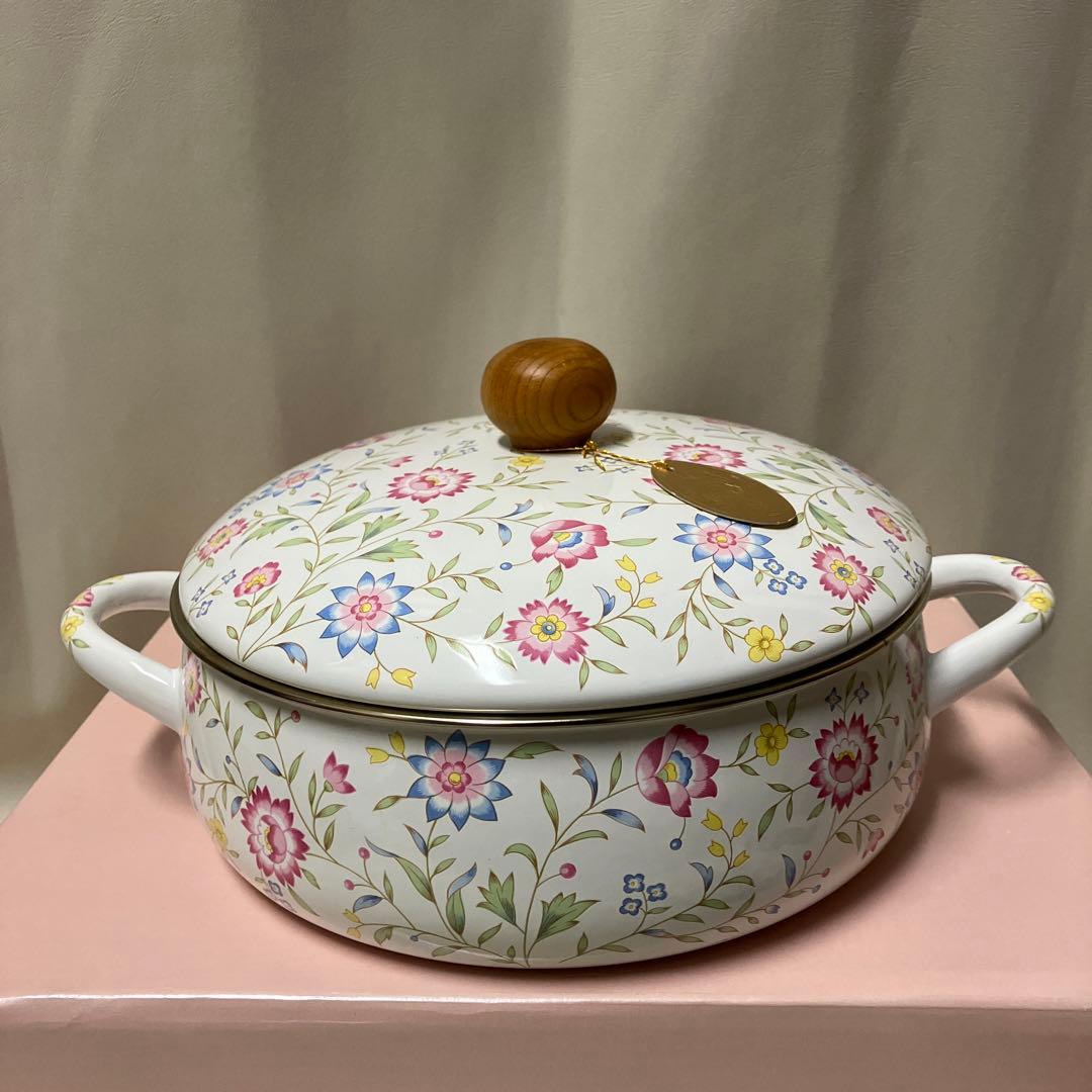 ゆかぴ様専用 新品 エジリー ホーロー鍋 ルピナス 両手鍋 EIJRY 花柄