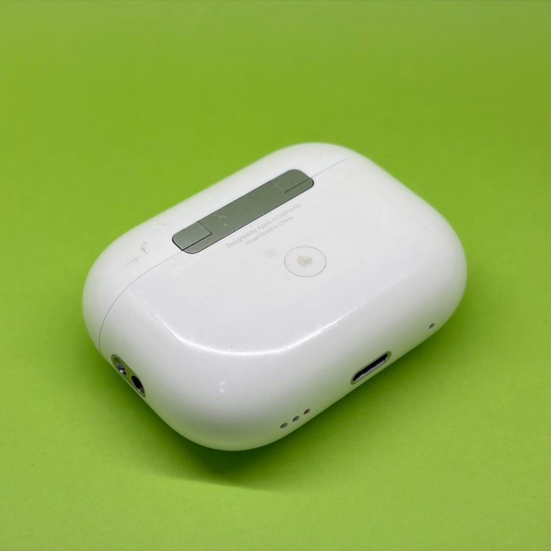 純正 AirPods Pro 第2世代 Lightning 充電ケース a7 - メルカリ