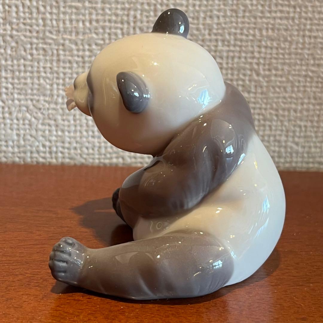 超美品 リヤドロ パンダ 紫の花 フィギュリン 人形 陶器 置物 E