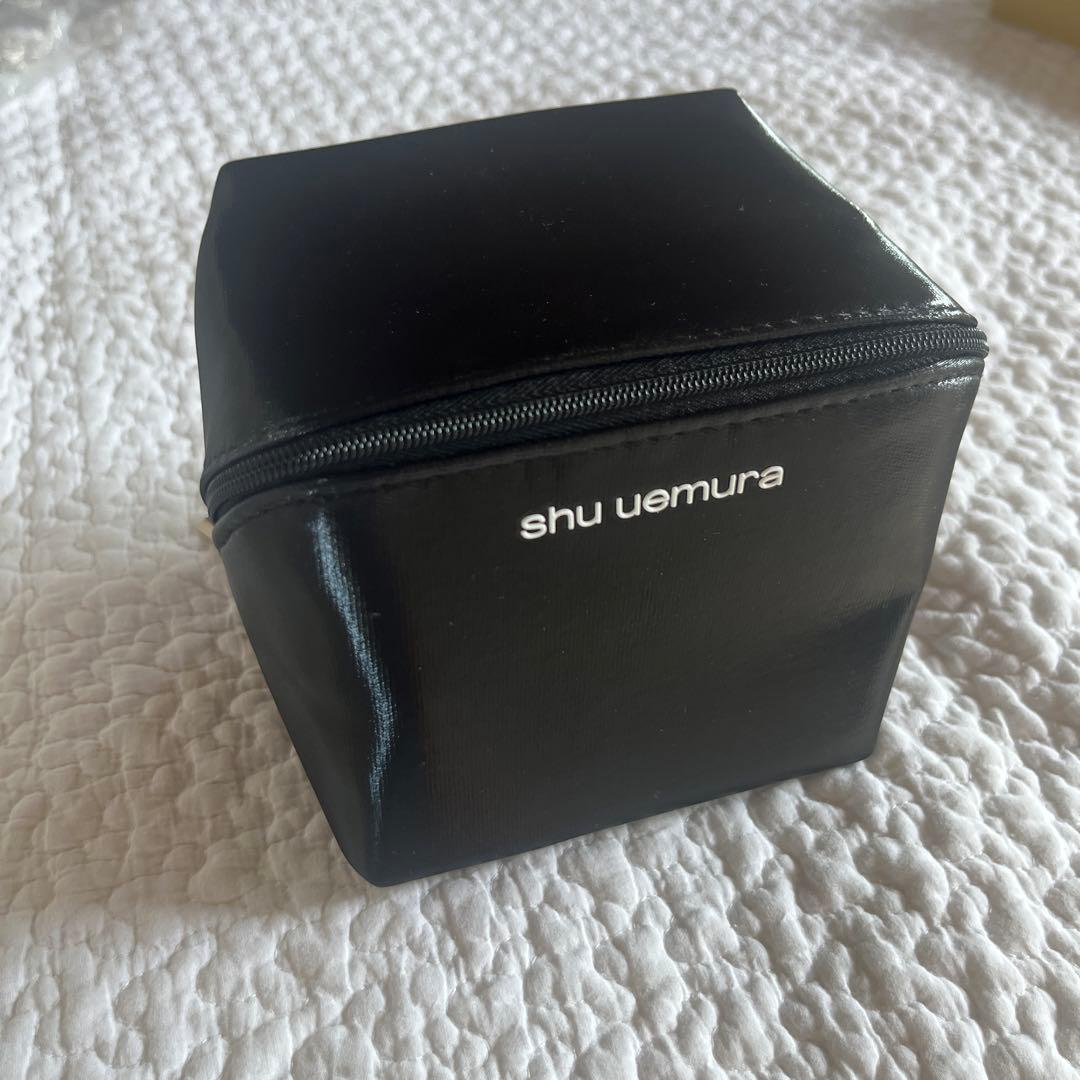 shu uemura ノベルティ ポーチ - メルカリ