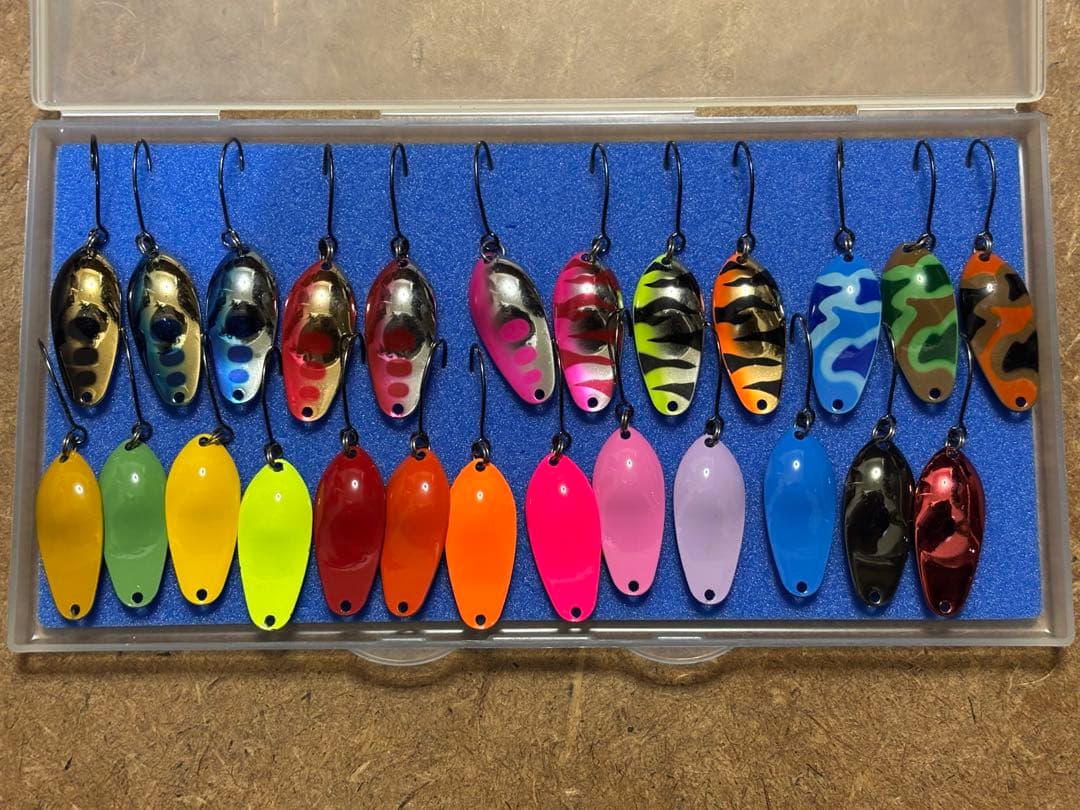 ウォーターランド　W.L レンゲ 蓮華 ４g ２５枚 スプーン ルアー セット ウォーターランド W.L レンゲ 蓮華 4g 25枚 スプーン ルアー セット