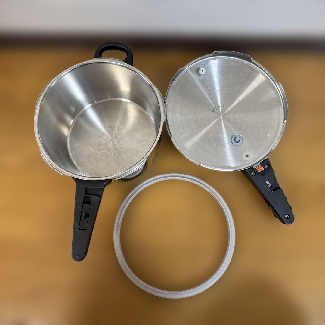 WMF (ヴェーエムエフ) パーフェクトS 圧力鍋 4.5L ドイツ製 レシピ本