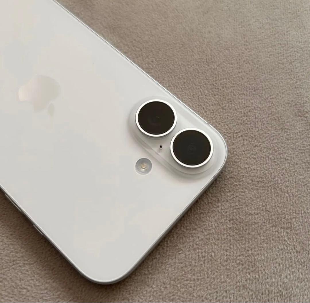 バッテリー100% iPhone16 美品 ホワイト SIMフリー 128GB - メルカリ