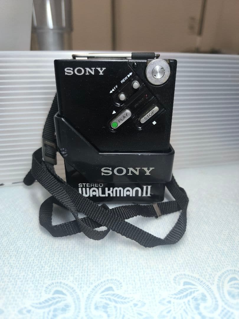 【希少ホルダー付】SONY WALKMAN II WM-2 通電のみ確認 不動品 Yahoo!オークション -「sony wm-2」の落札相場・落札価格