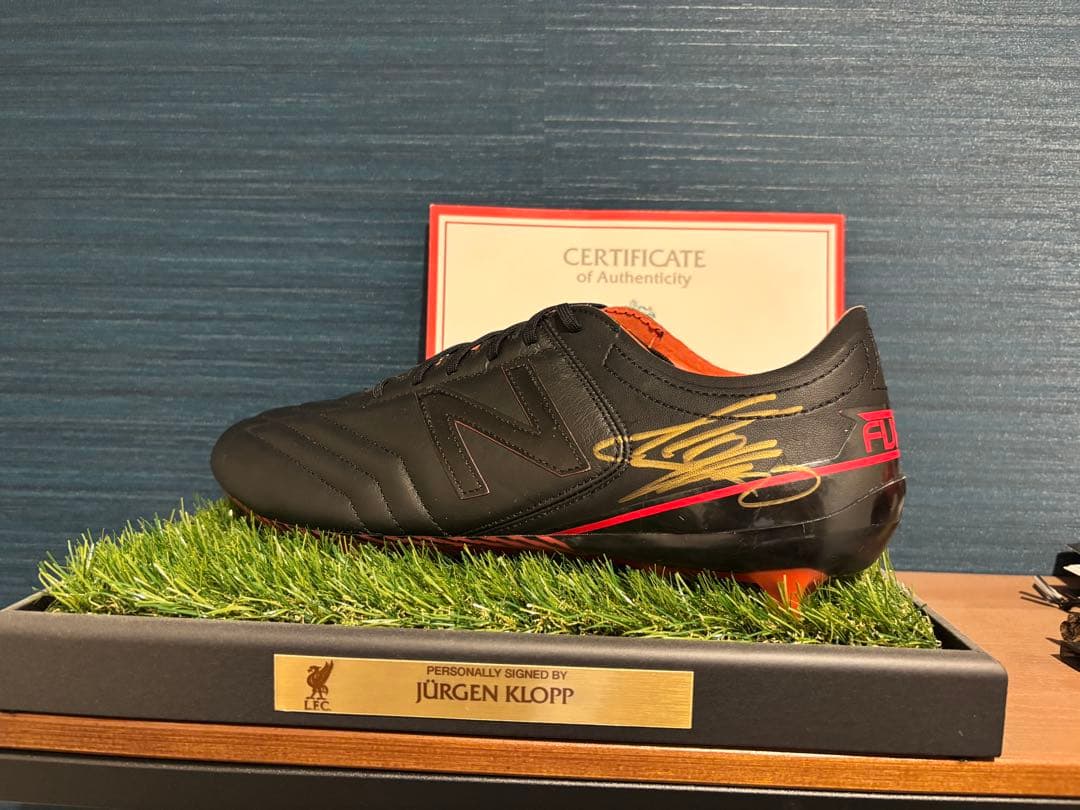 【公式】ユルゲンクロップ直筆サイン入りスパイク 公式】ユルゲンクロップ直筆サイン入りスパイク - メルカリ