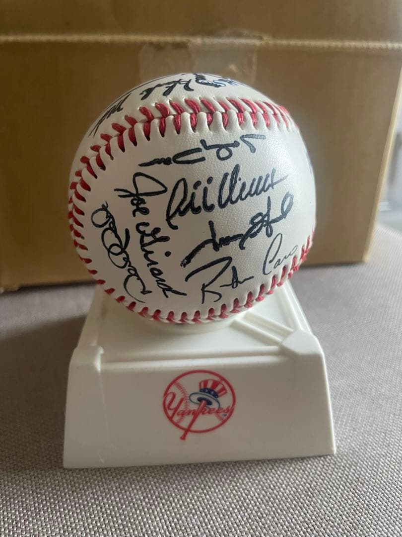 ニューヨーク・ヤンキース サインボール - メルカリ