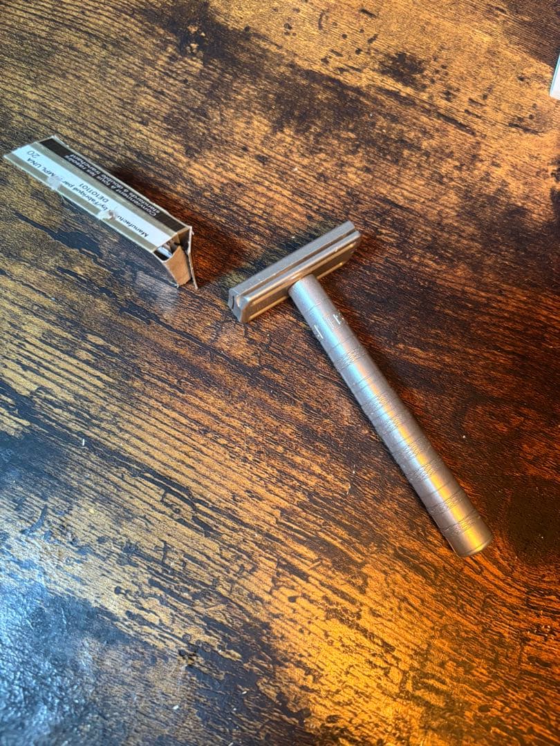 HENSON SHAVING AL13 シェーバー MEDIUM 深剃りモデル Amazon.co.jp: 【正規品/メーカー保証付】HENSON SHAVING AL13