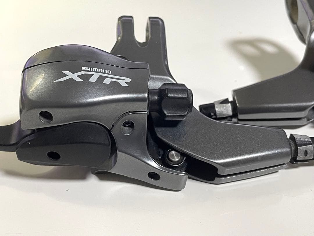 シマノ:XTR デュアルコントロールレバー ST-M960(Vブレーキ対応