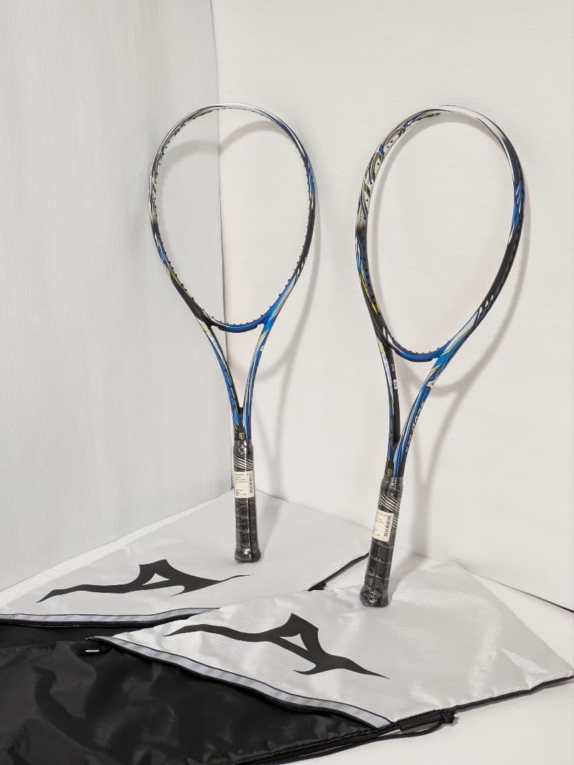 ミズノ テニスラケット スカッド 05-R ケース付き 2本セット - メルカリ