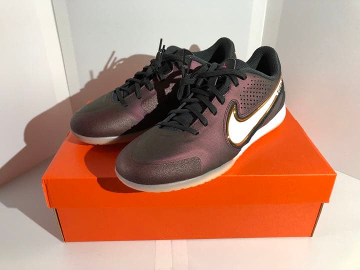 nike ナイキ　フットサル　リアクトレジェンド9 プロ IC リアクトレジェンド 9 Pro IC | フットサルショップ FIVE(ファイブ)