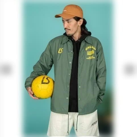 【新品未使用】限定 ルースイソンブラ コーチ ジャケット Lサイズ 緑 ピステ 新品未使用】ルースイソンブラ コーチ ジャケット L 緑 ピステ 廃盤