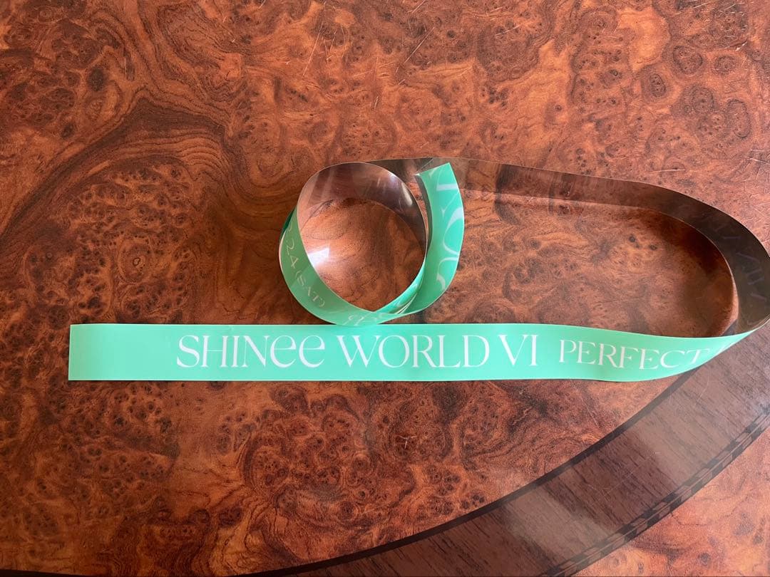 SHINee DDD トレカ ジョンヒョン CDとBlu-rayの2枚組 オマケ - メルカリ