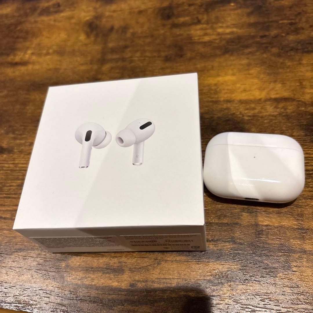 【最終値下げ】AirPods Pro 本体 + 充電ケース+箱付き AirPods pro 1 充電ケース 箱付き - メルカリ