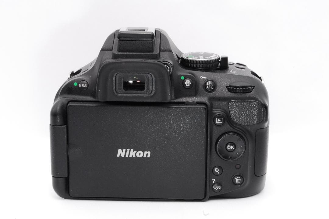 KOYO様専用✨スマホ転送可 自撮り可能機種✨Nikon D5200 ダブル - メルカリ