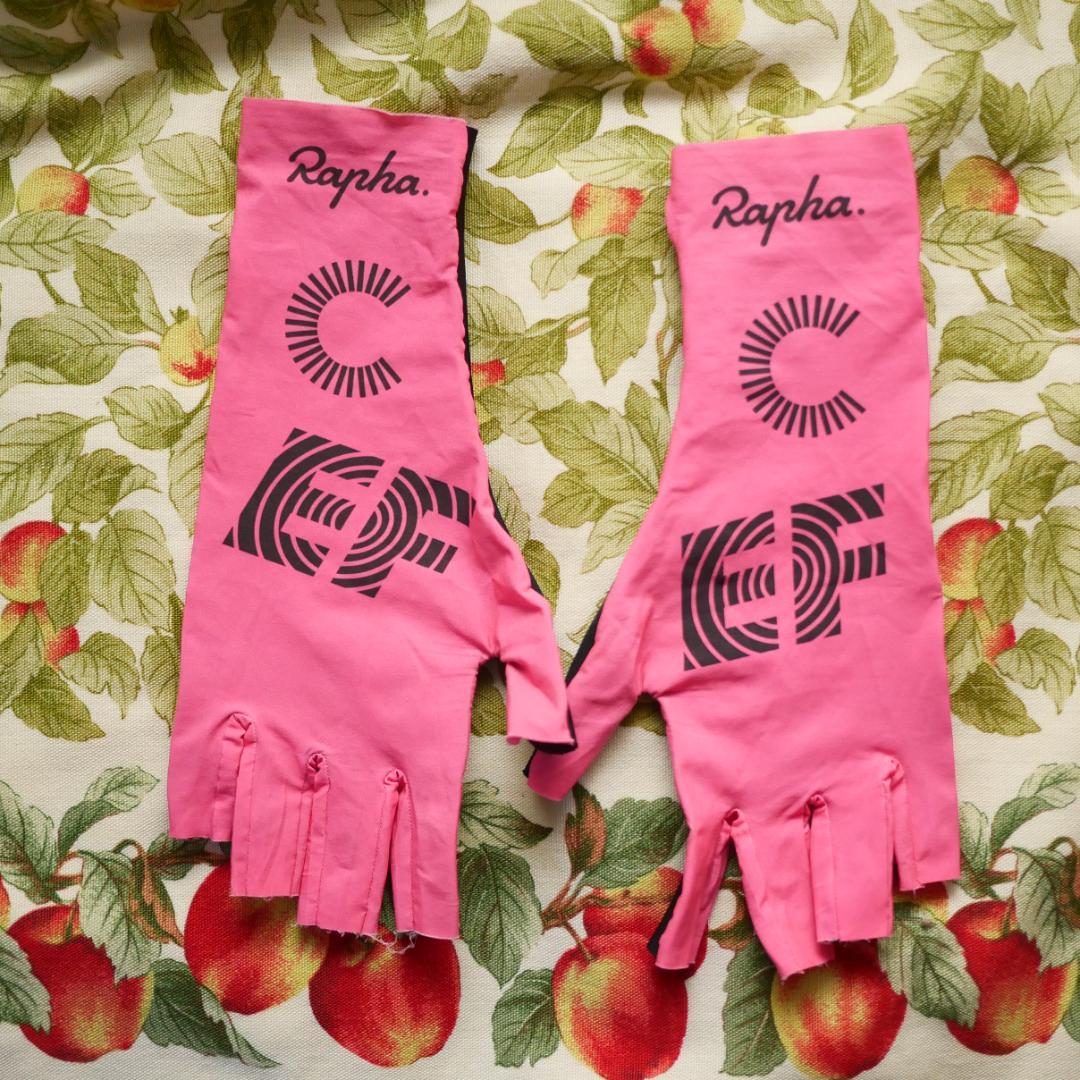 選手支給品 EFエデュケーションイージーポスト エアログローブ Rapha