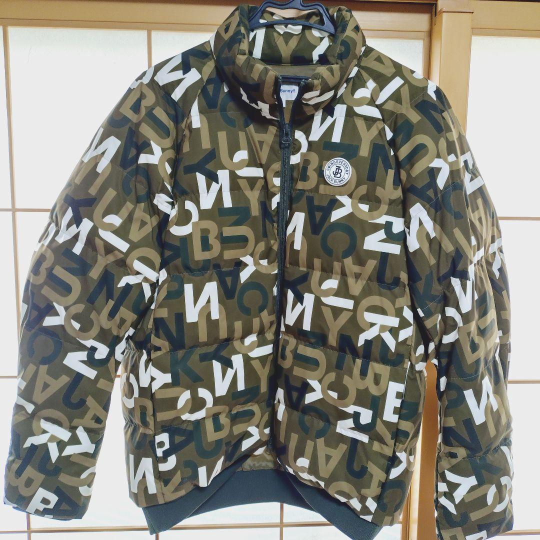 ジャックバニー 中綿ジャケット カーキ×白 英字総柄 シリコンワッペン