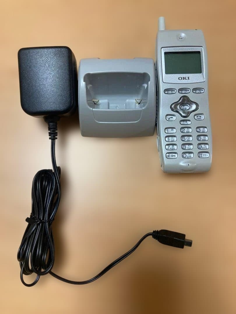 2022年製 OKI UM7700 PHS&充電器セット 1台分 中古 Amazon | OKI UM7700-SET (内線PHS子機) | OKI | 増設子機・充電台