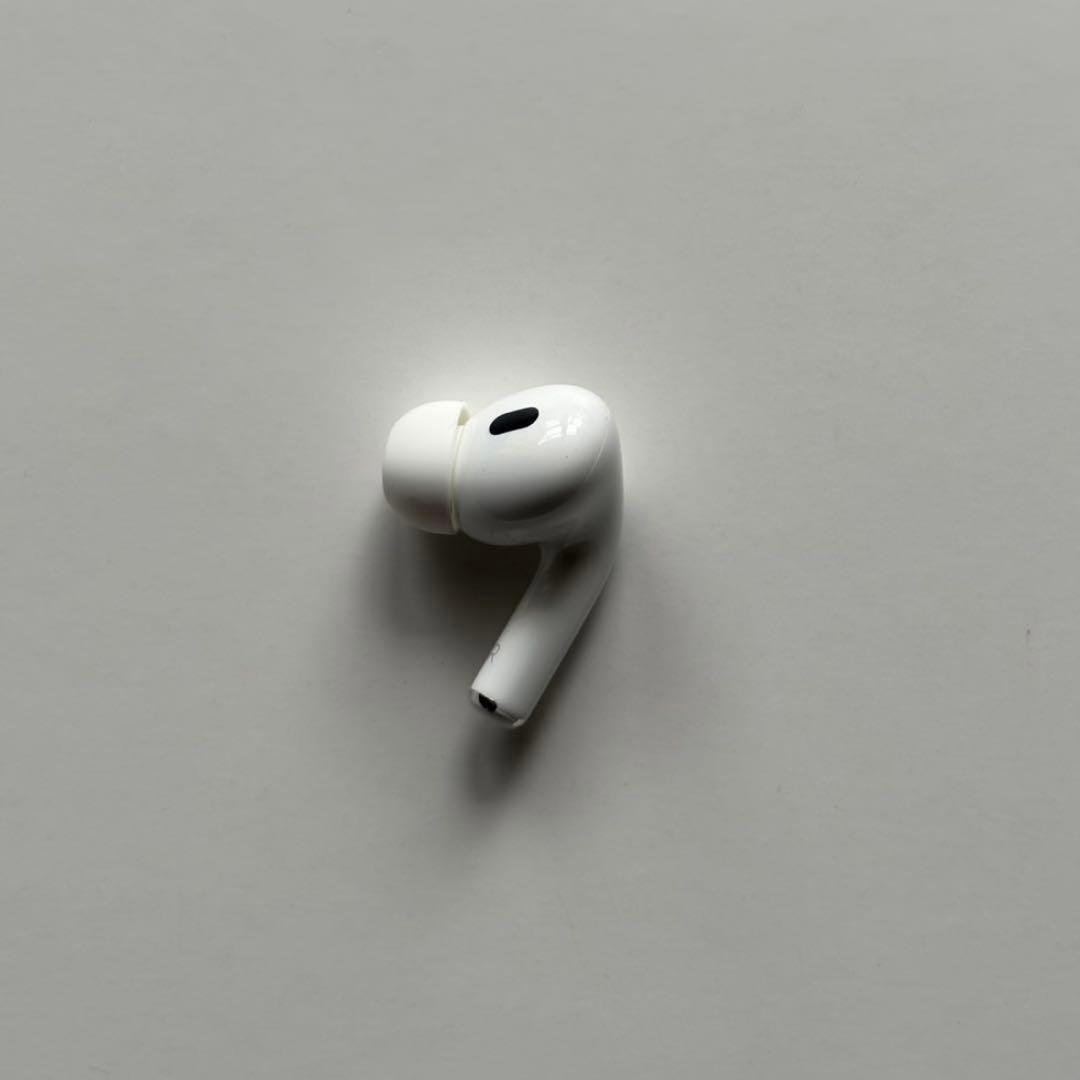 Apple AirPods Pro 2世代 片耳 右耳 USB-C #5 楽天市場】右耳のみ Apple AirPods Pro 第2世代 国内正規品 片耳 純正